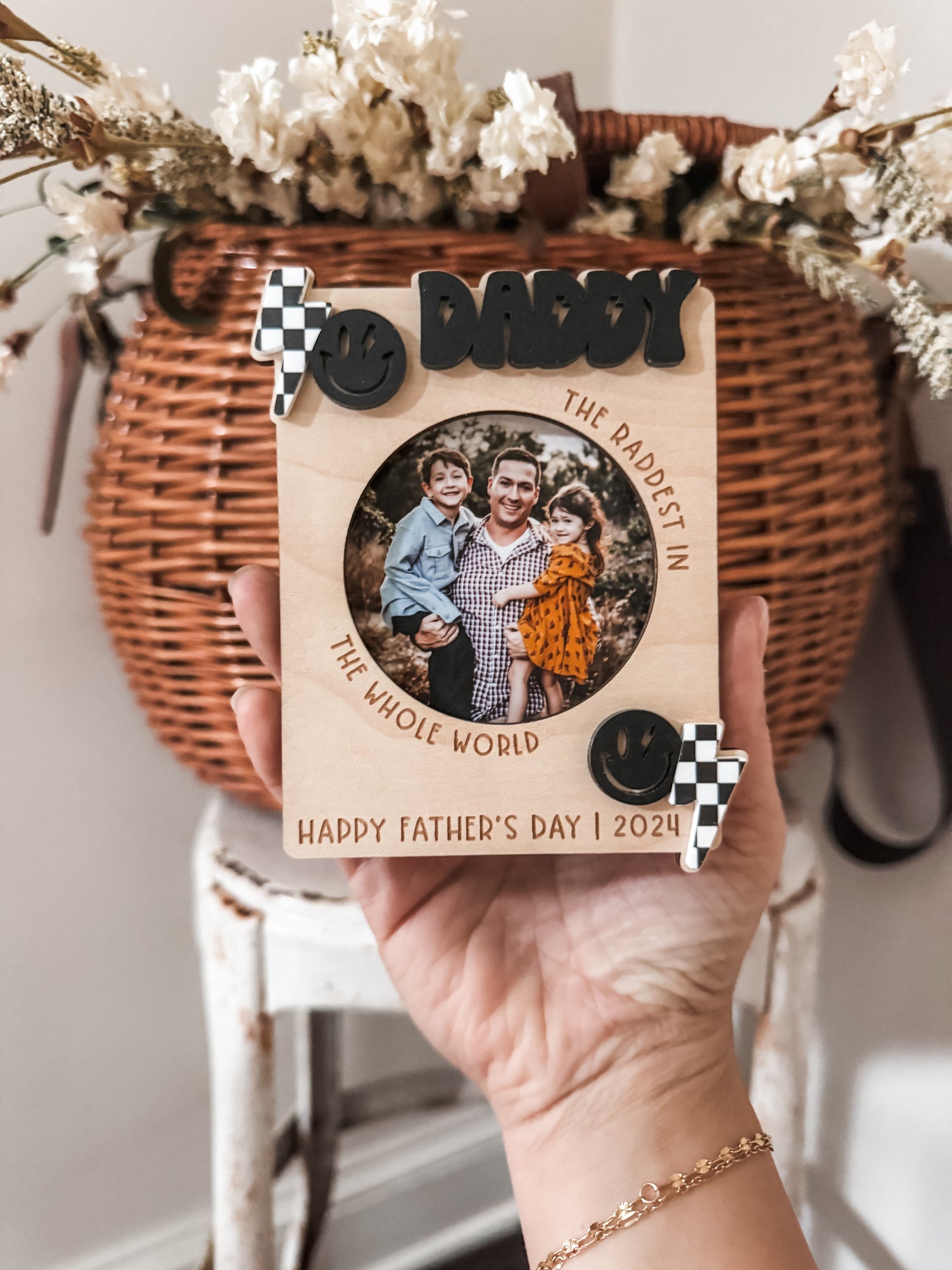 Rad Dad Father’s Day Gift Frame Magnet, Custom Picture Frame | Sentimental Gift | Gift For Dad | Happy Father’s Day | Picture Frame | Retro